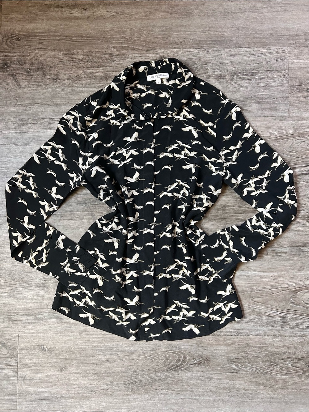 Office Siren Downtown Silk Les Petites… Crane Button Up Long Sleeve Blouse S